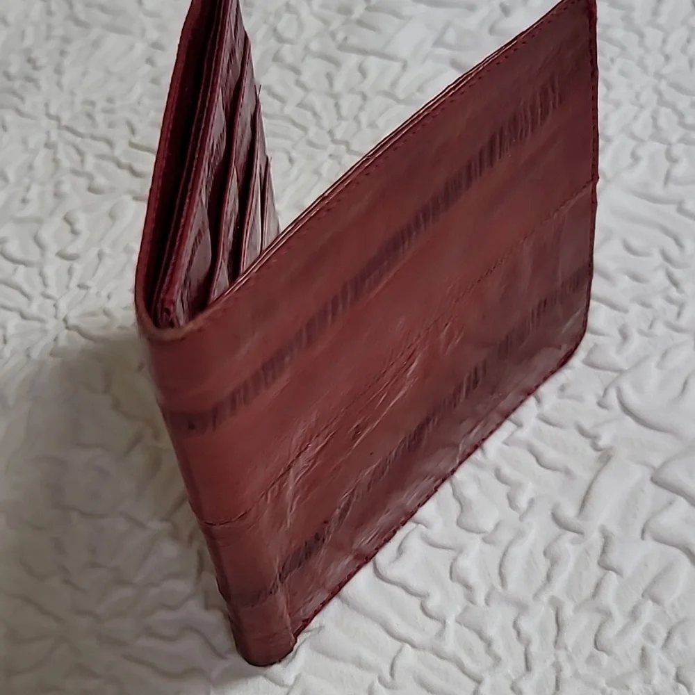 Genuine Eel Skin Soft Slim Leather Bifold Wallet Unisex